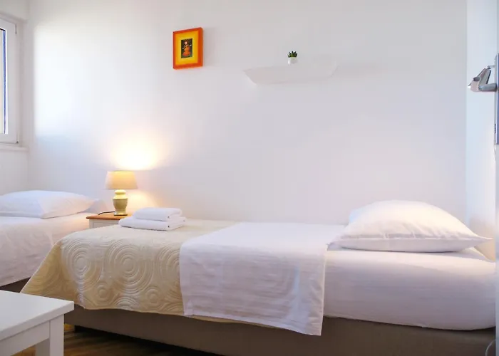 Eurit Shown In Detail Apartment